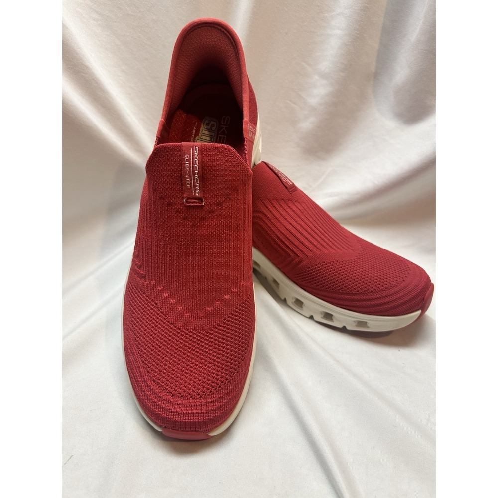 Skechers Glide-Step Red Knit Slip On Sneakers Womens 10 Memory Foam *NWOT